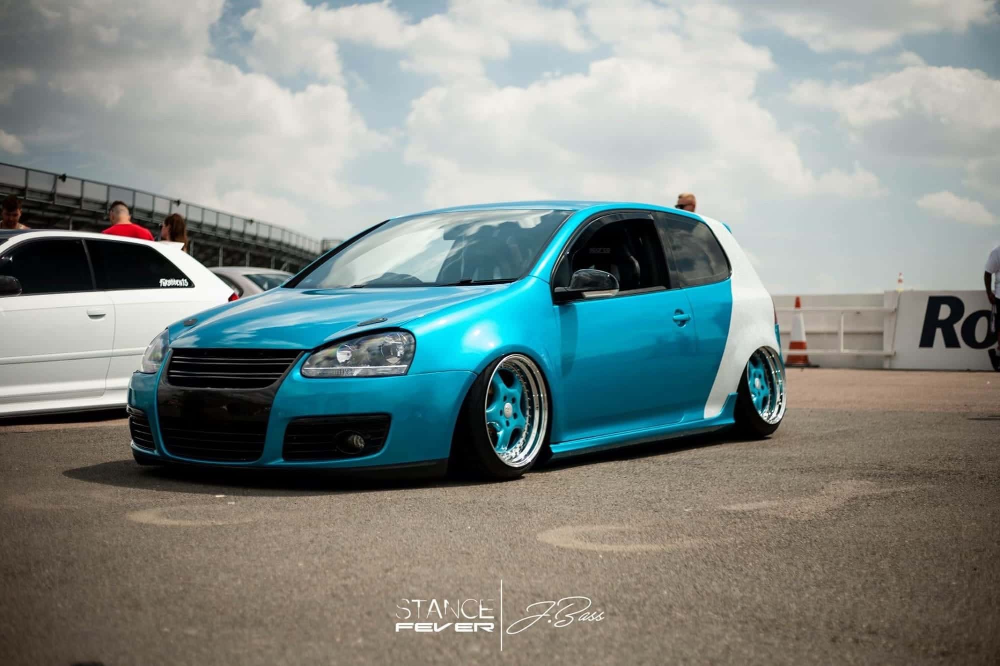 Blue Volkswagen Golf MK5 show car built by Carfellaz